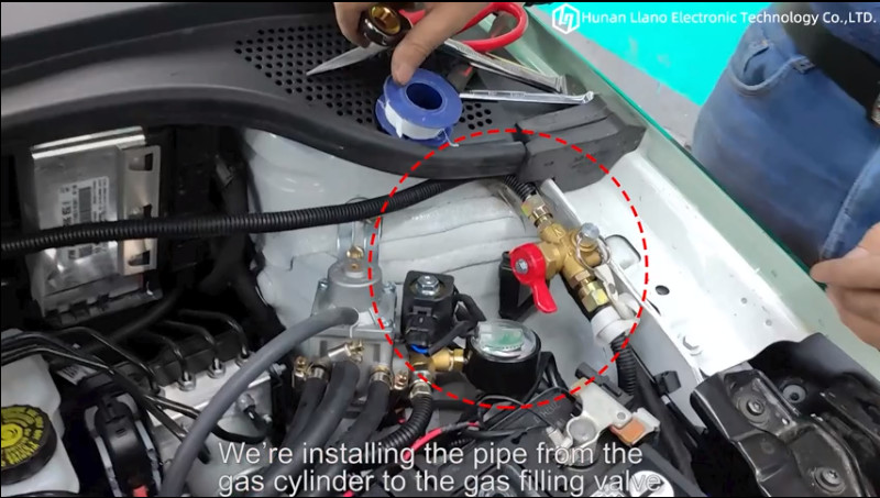 Latest company Cases about 4. ติดตั้งท่อก๊าซคาร์บอนต่ำจากถังก๊าซไปยังวาล์วเติมก๊าซ