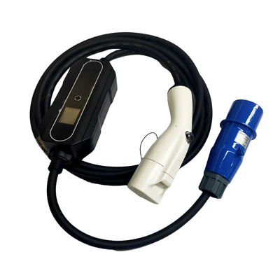 GB / T20234 เครื่องชาร์จแบบพกพามาตรฐาน EV 1 เฟสพร้อมปลั๊กชาร์จ CEE 3Pin สีน้ำเงิน