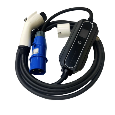GB / T20234 เครื่องชาร์จแบบพกพามาตรฐาน EV 1 เฟสพร้อมปลั๊กชาร์จ CEE 3Pin สีน้ำเงิน