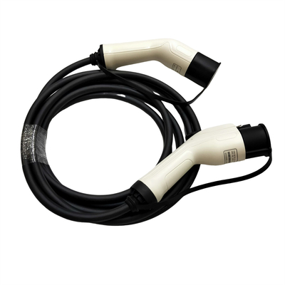 AC 32A EV เครื่องชาร์จแบบพกพาปรับได้ 7KW 1 เฟส 2 ซ็อกเก็ตสำหรับปลั๊กชาร์จ Schuko