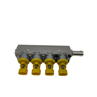 1 โอม 12 วอลต์ โวลเตจ 4 ซิลินเดอร์ Injection Rail สําหรับการปรับปรุงการทํางานของเครื่องยนต์